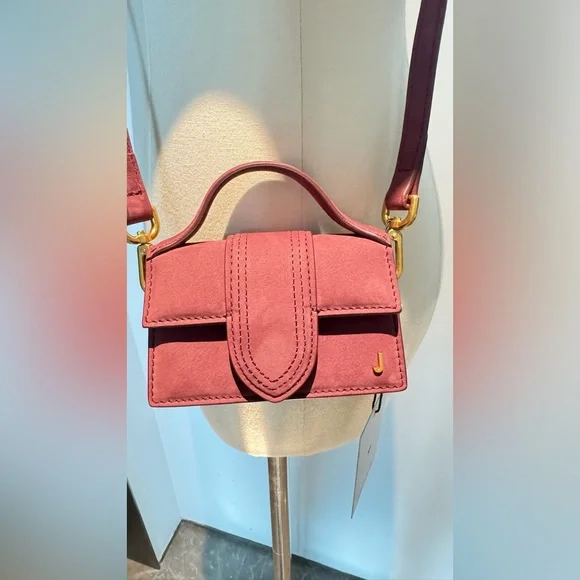 Jacquemus Le Petit Bambino Mini Bag in Burgundy - Picture 4 of 14